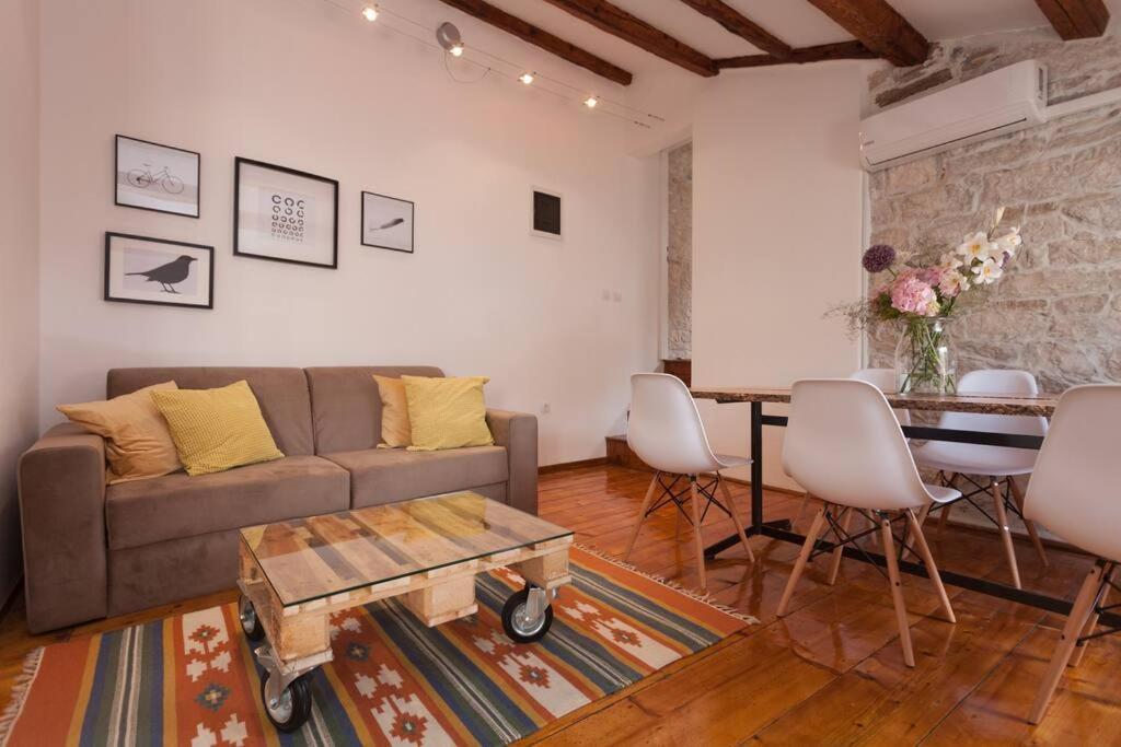 Vintage Apartment Rovinj Old Town Екстер'єр фото